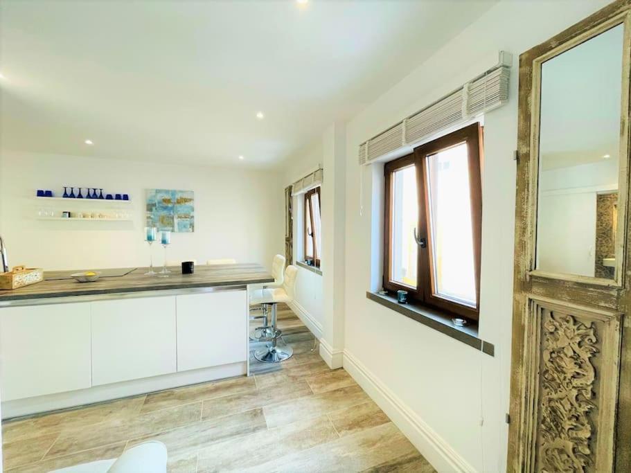 Apartamento Summer Breeze Apartment, In The Historic Centre Of